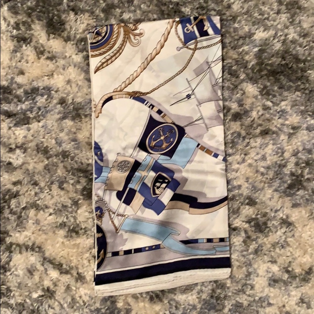 Beautiful printed 100% silk scarf